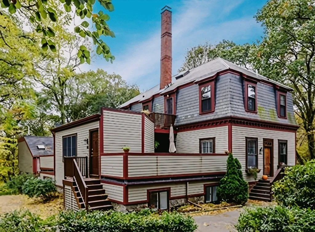 996 Centre St, Jamaica Plain