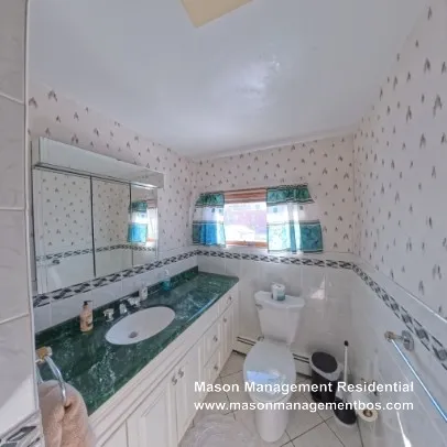 9 Raymond St, Allston