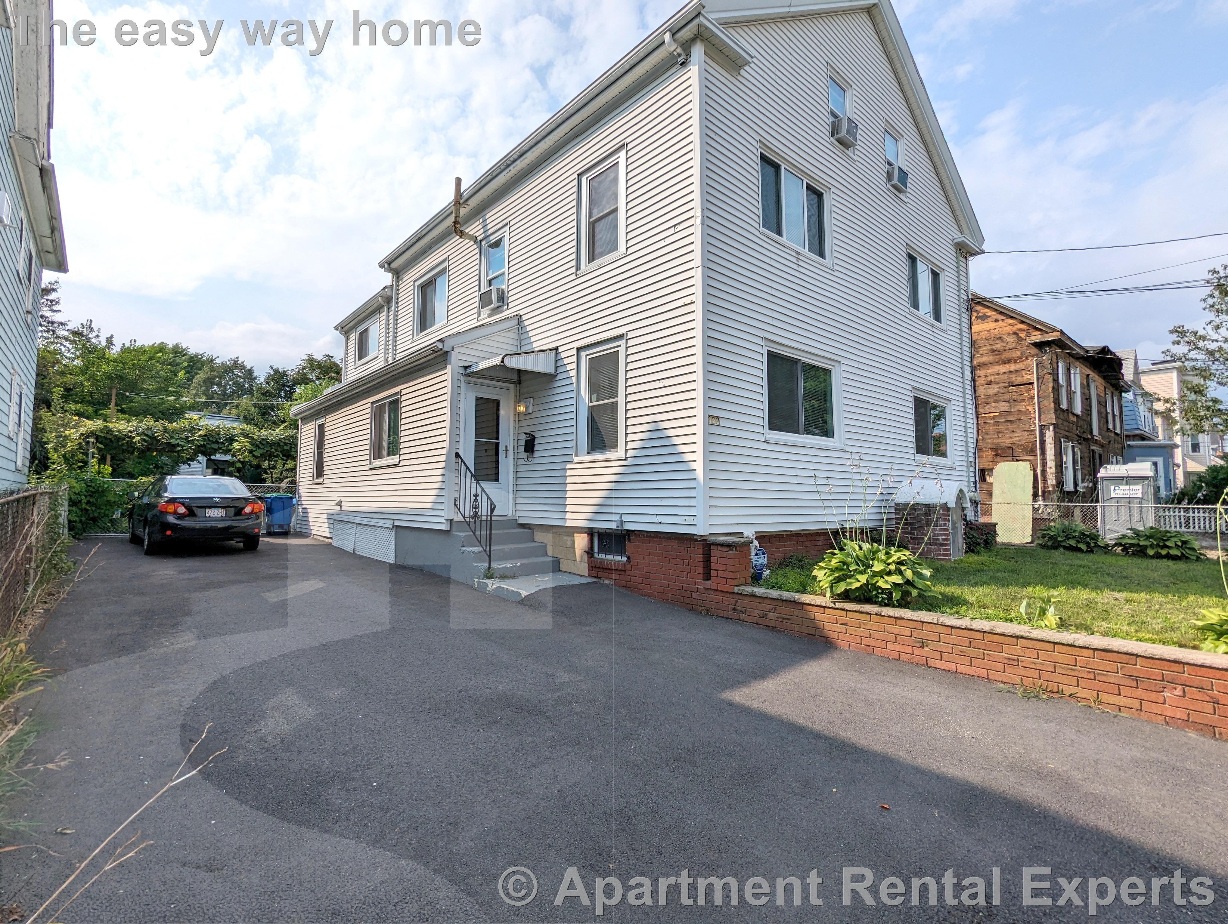 322 Lowell St, Magoun Square