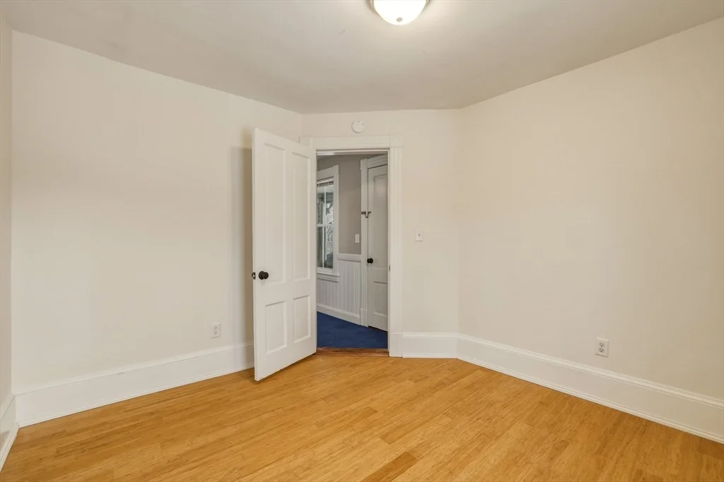 105 Nonotuck St, Holyoke