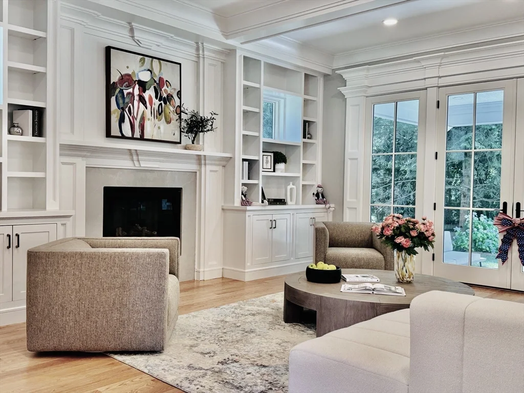 18 Sprague Rd, Wellesley Hills