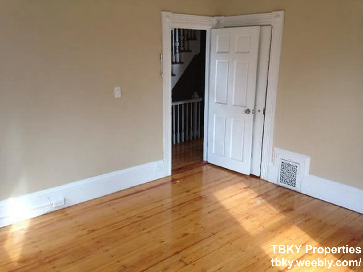 22 Highgate St, Allston