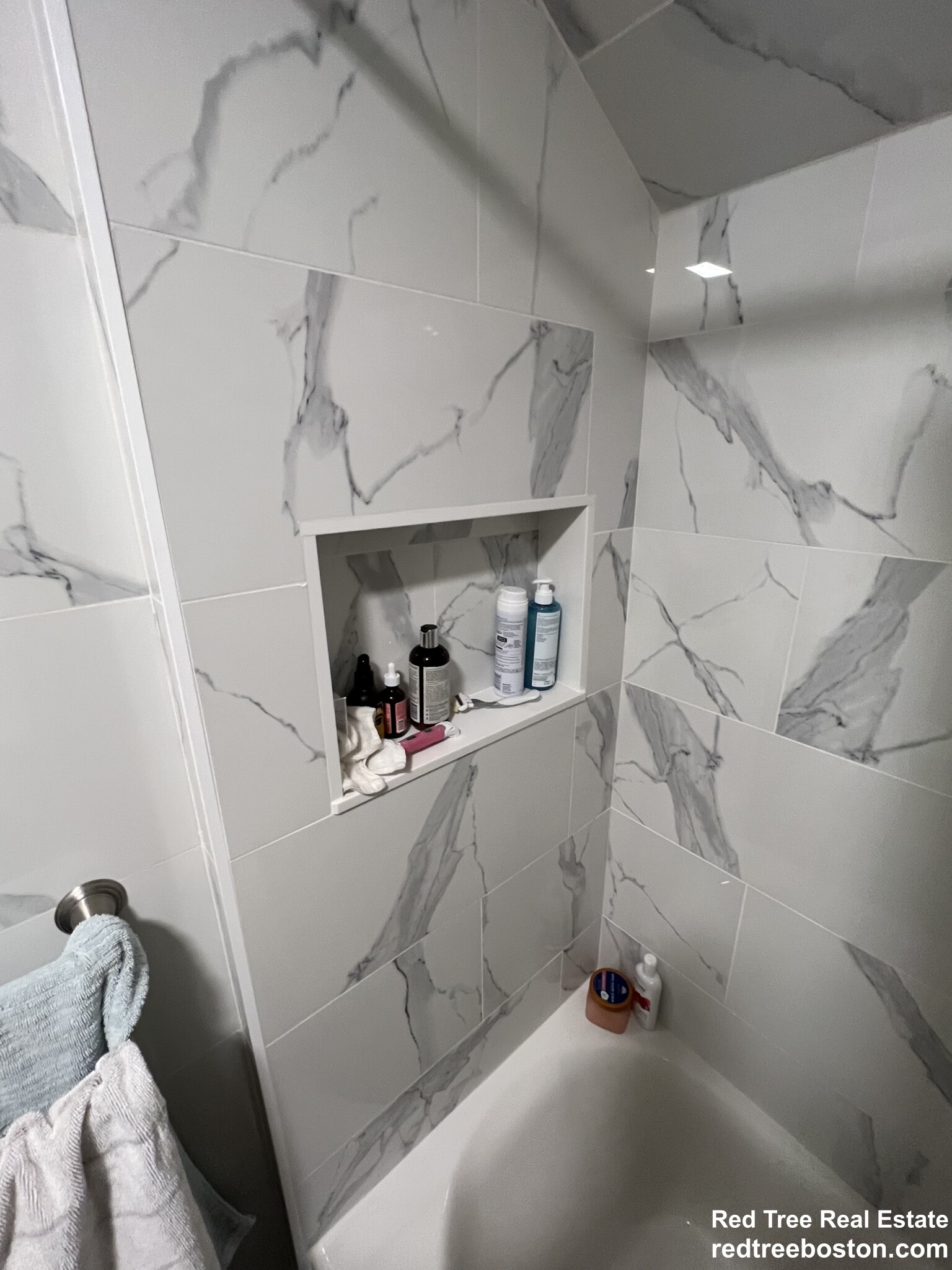 18 Colberg Ave, Roslindale