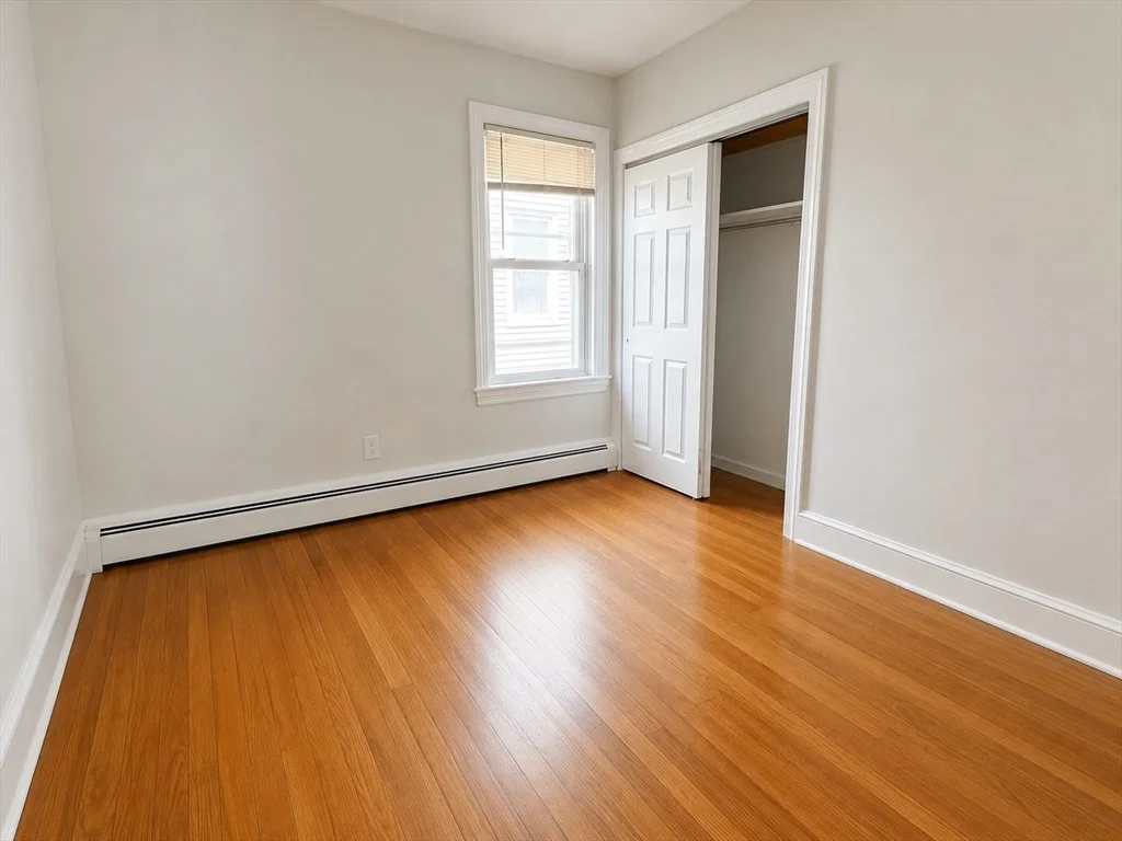 631 Walnut St, Fall River