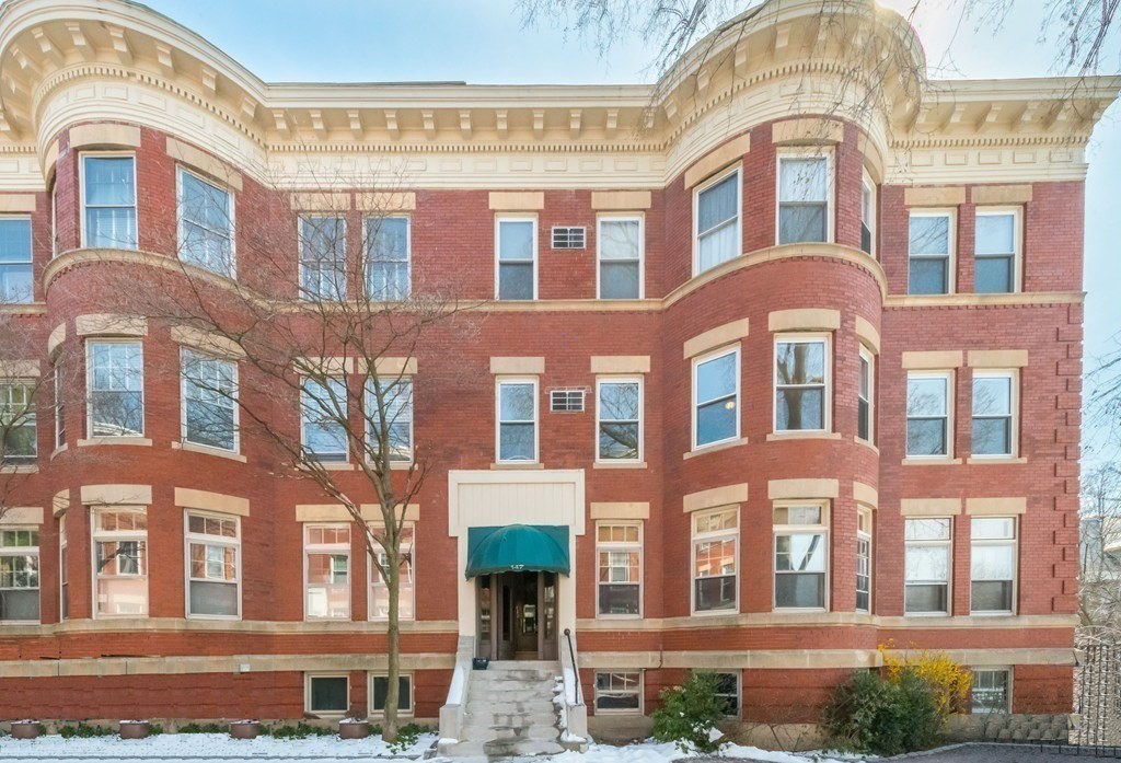 147 Longwood Ave, Longwood