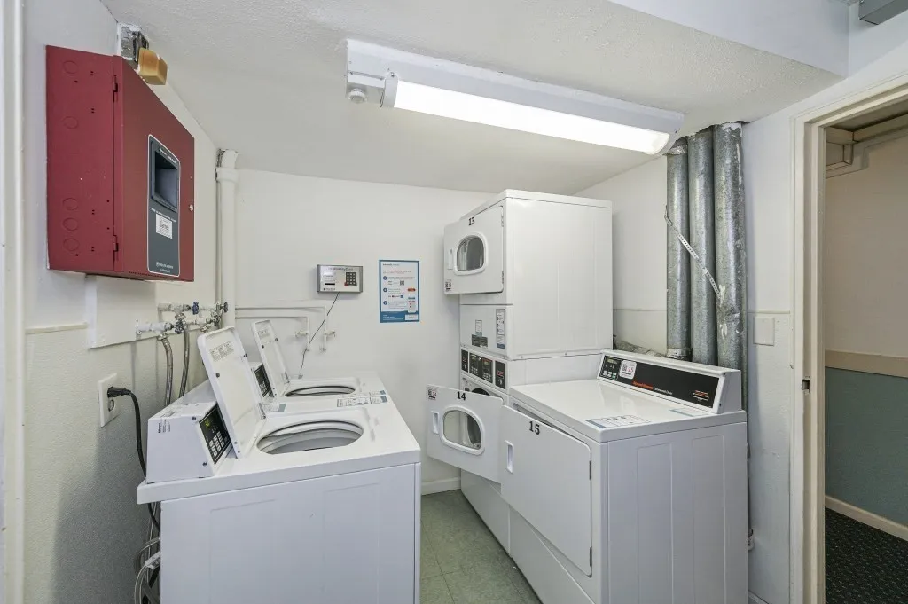 144 Kenrick St, Oak Square