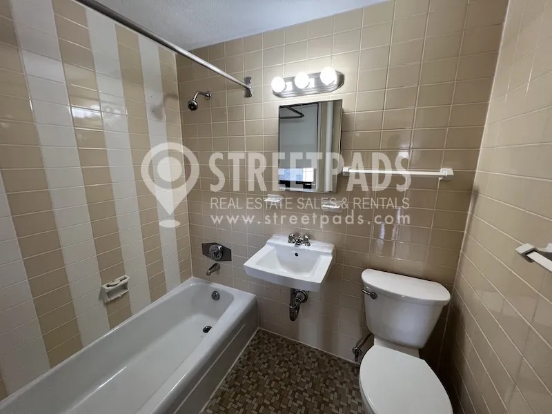 1315 Commonwealth Ave, Allston