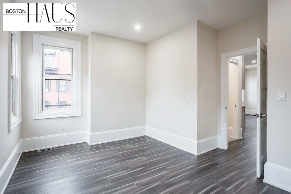 45 Clarendon St, South End