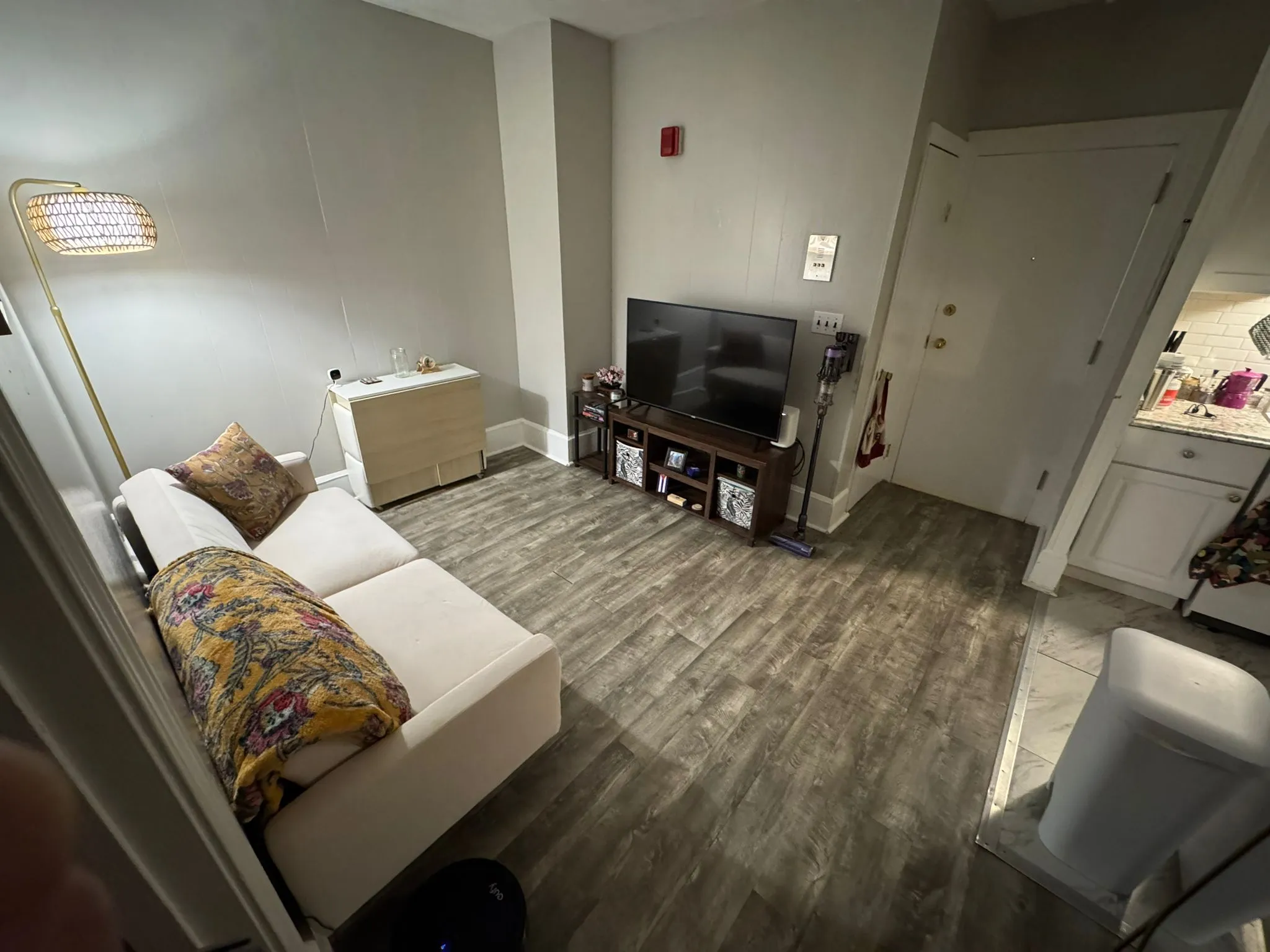 879 Beacon St, Fenway