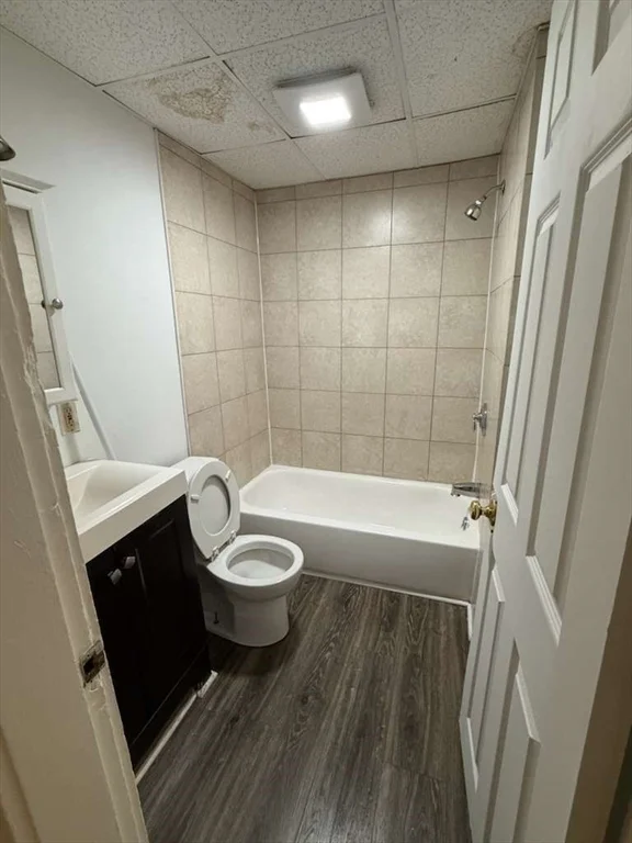 106 River St, Zip 01832