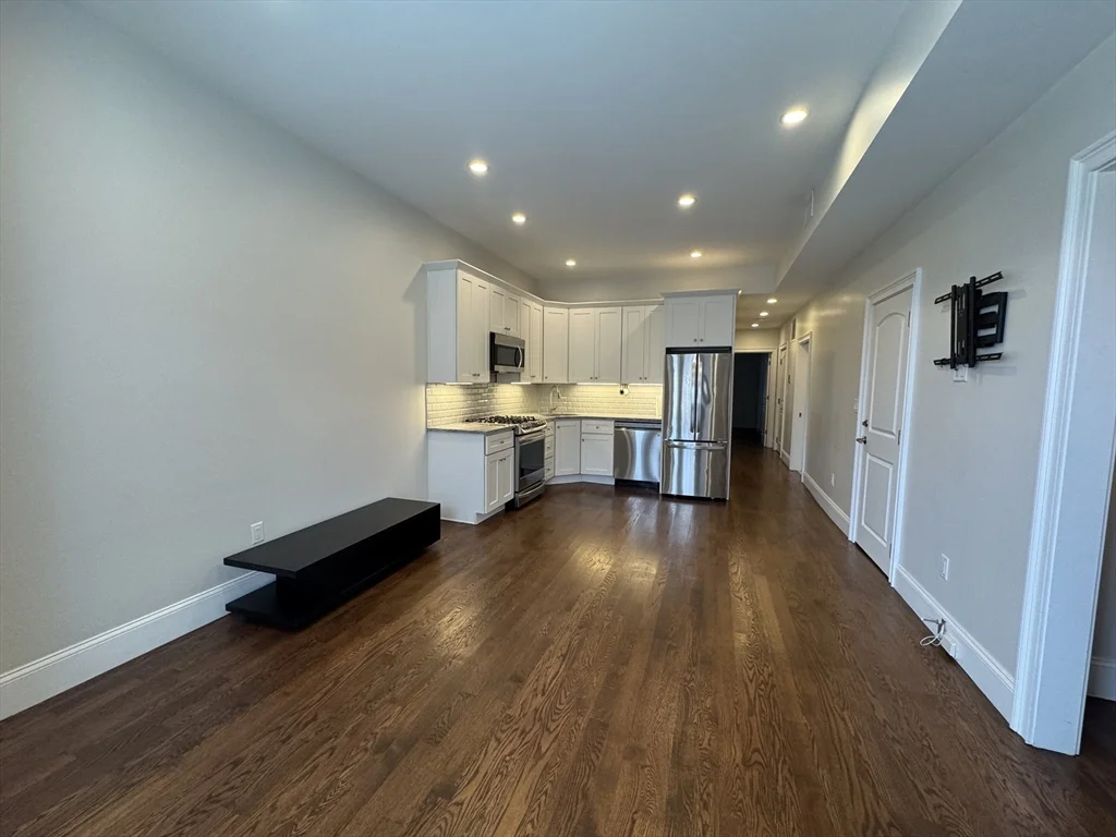 249 Lexington St, Eagle Hill