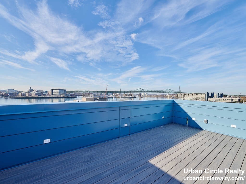 301 Border St, Central Square