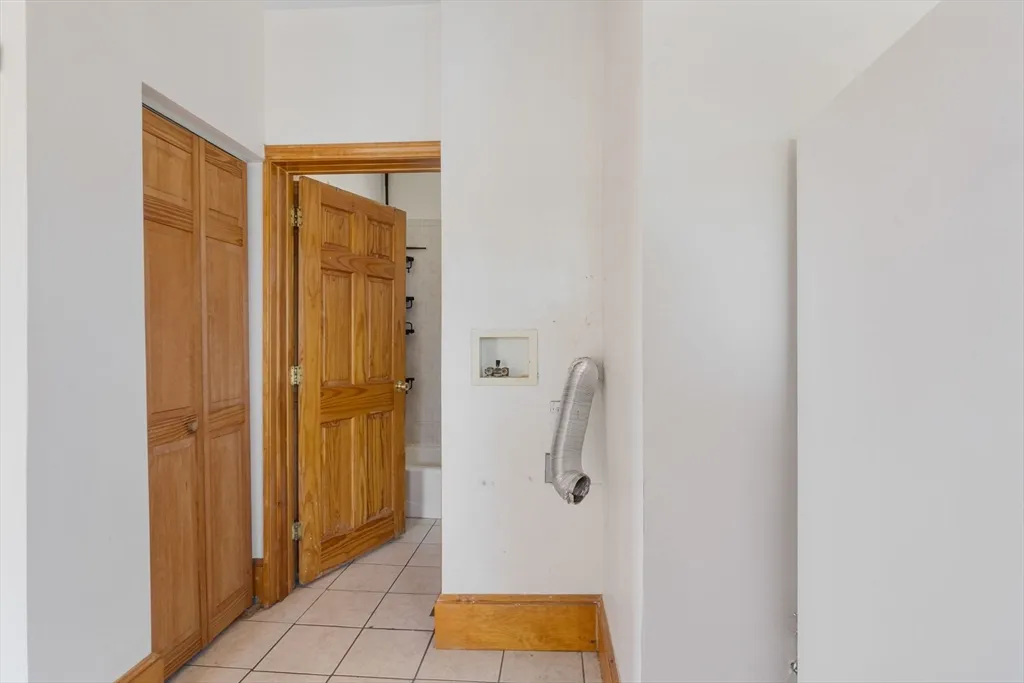 237 Webster Ave, Wellington-Harrington