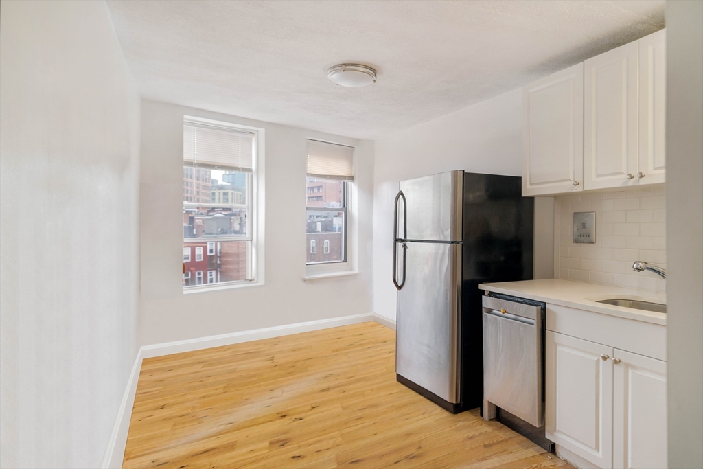 5 N Margin St, North End