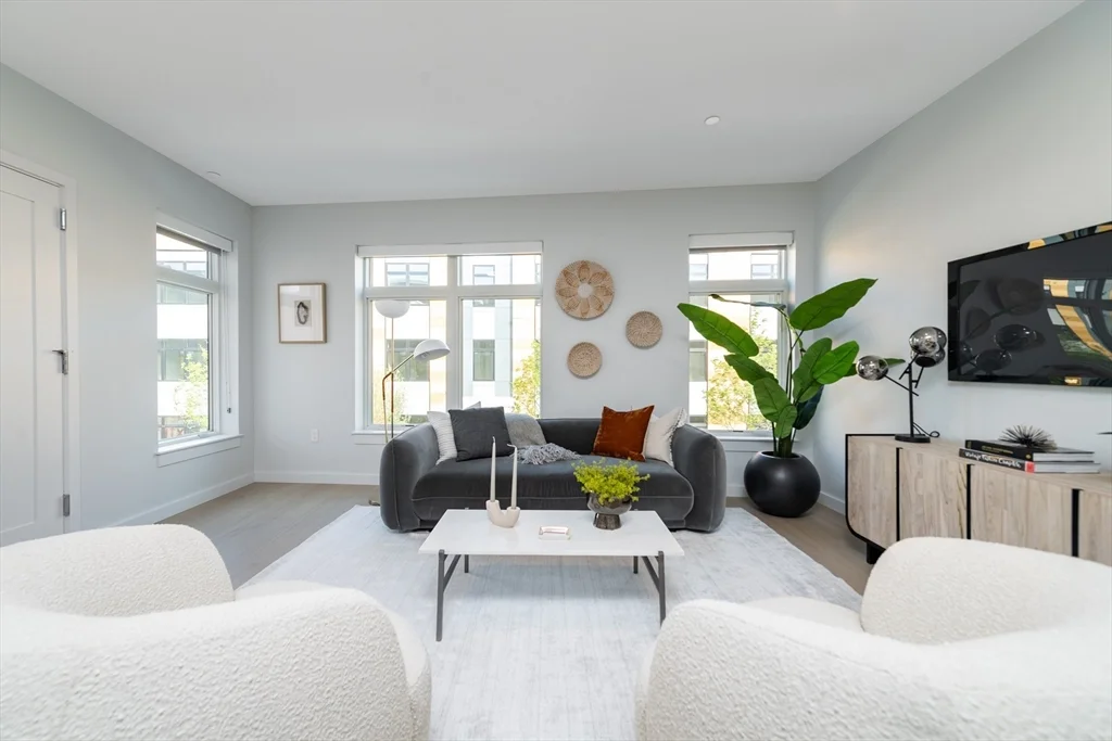 5 Lisbon St, East Boston