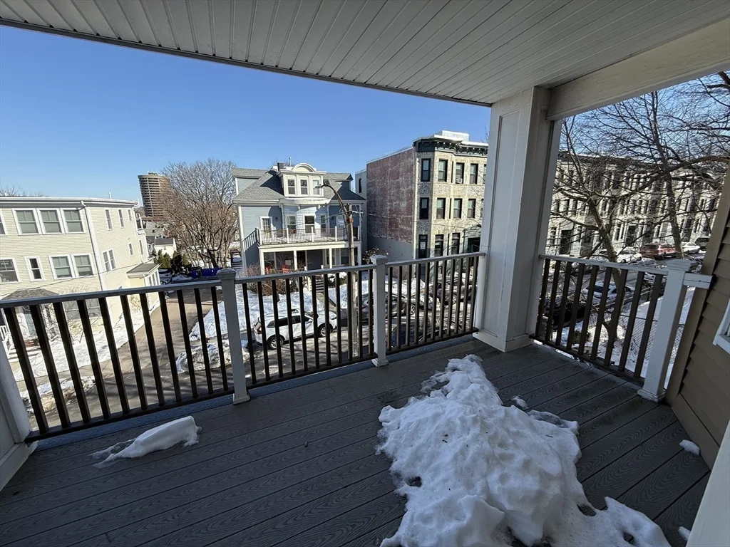 55 Iffley Rd, Jamaica Plain