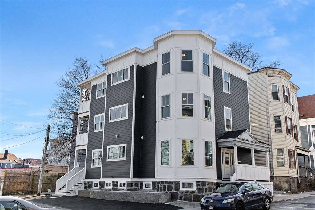 2-4 Hecla, Dorchester