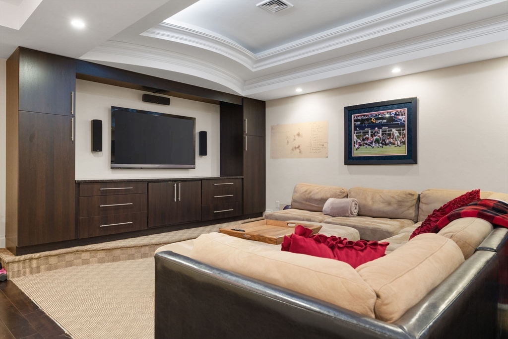 204 Homer St, Newton Center