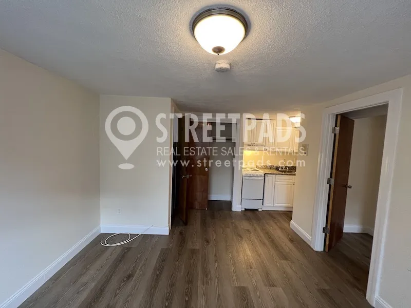 168 North Beacon St, Brighton