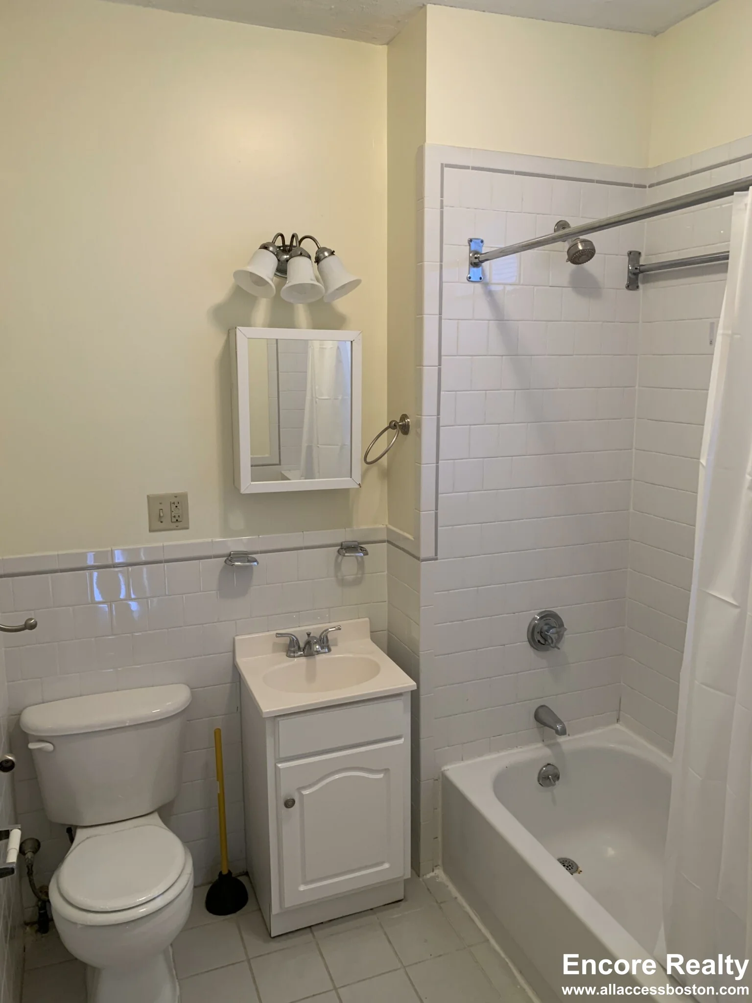 120 Peterborough St, Fenway