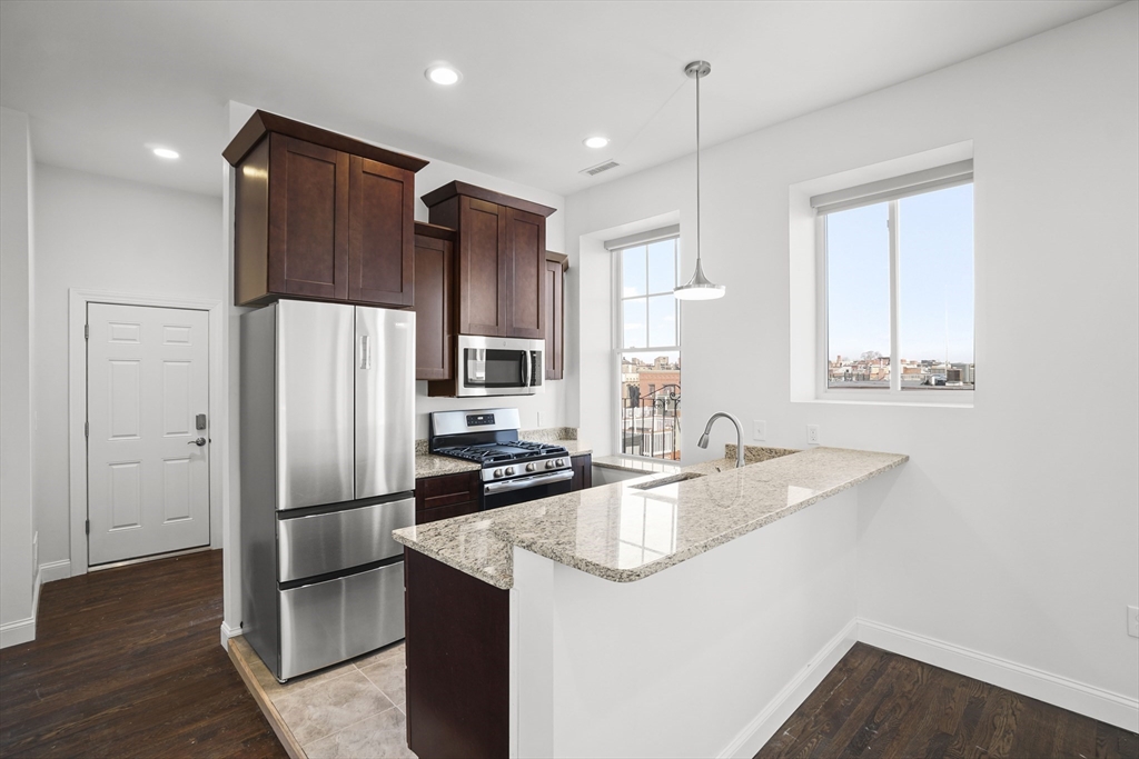 74 Salem St, North End