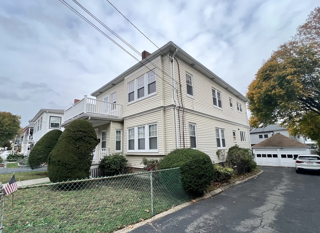 171 School St, Watertown