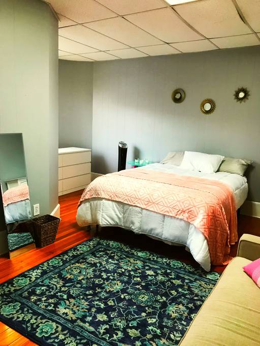 879 Beacon St, Fenway