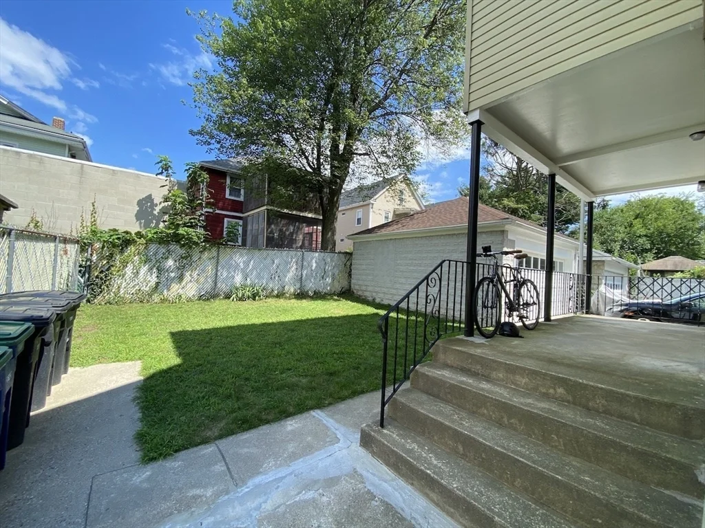 27 Conwell Ave, West Somerville