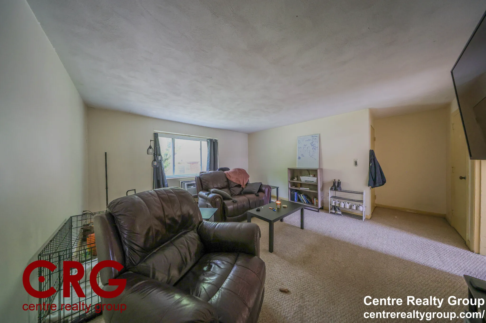 66 Bryon Rd, Chestnut Hill