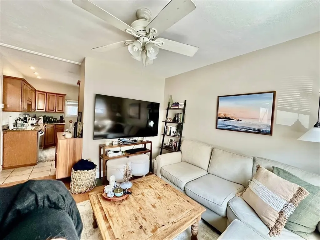 159 K St, South Boston