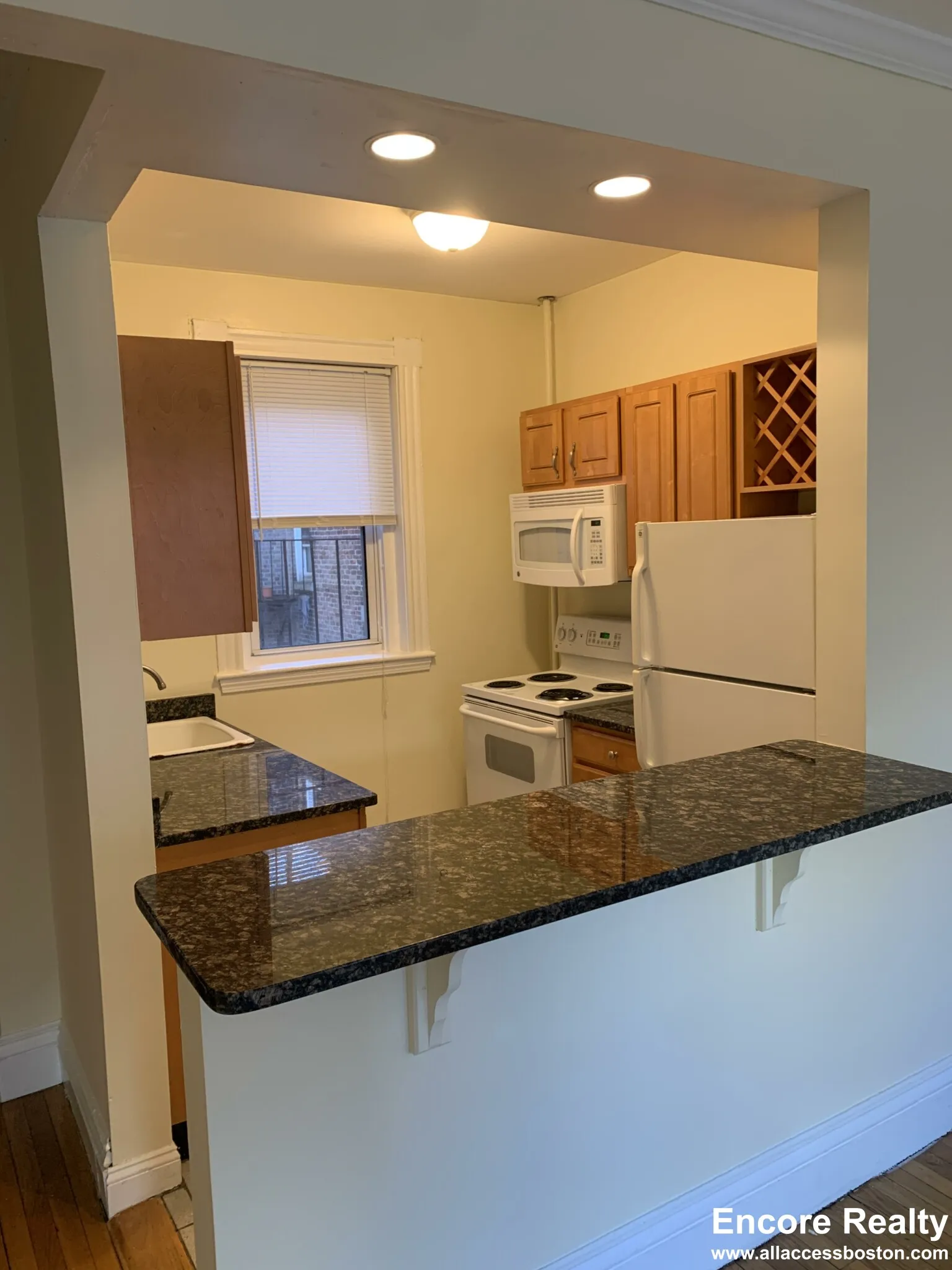 120 Peterborough St, Fenway