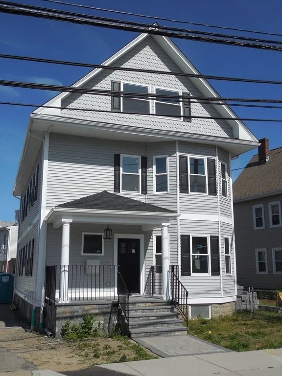 88 School St, Watertown