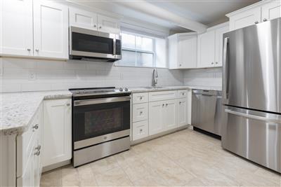 3 Linnaean St, Neighborhood Nine