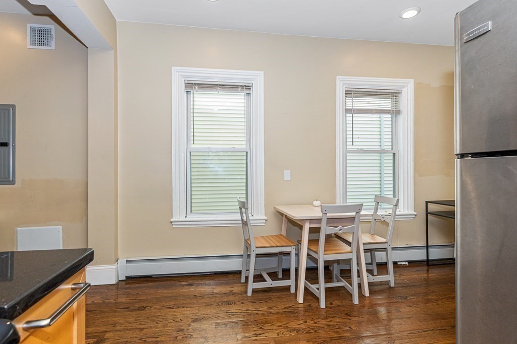 1566 Tremont St, Mission Hill