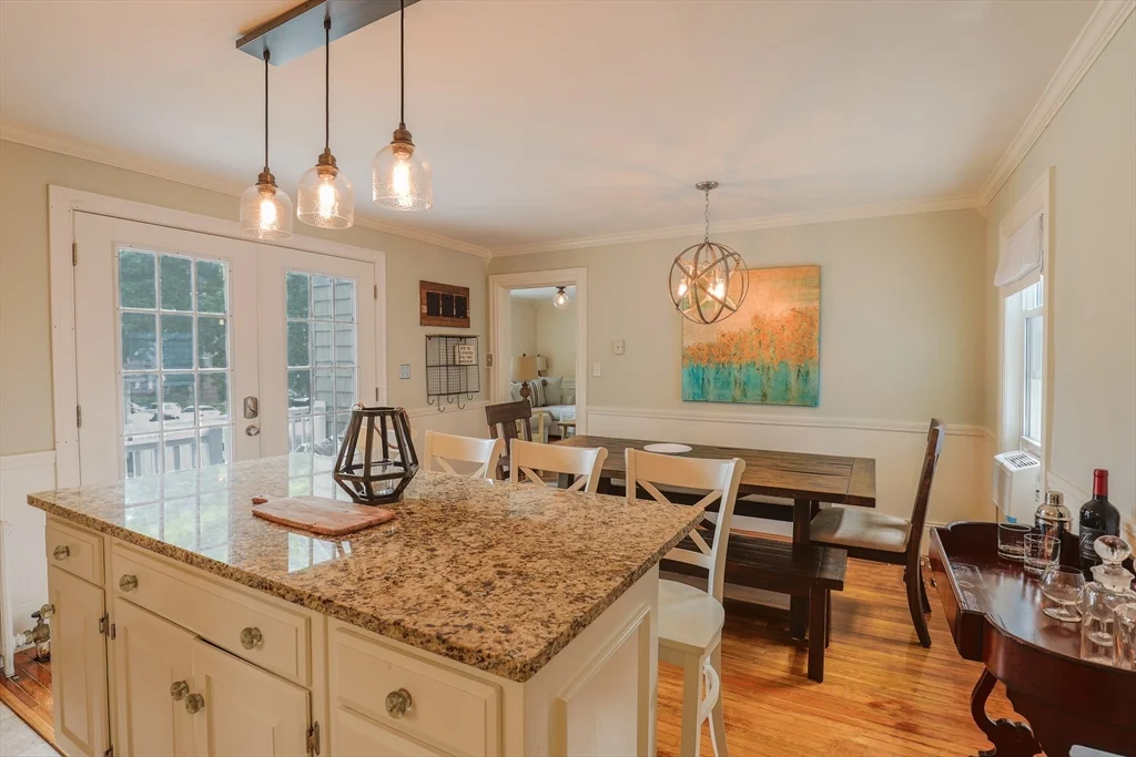 17 Charter St, Newburyport