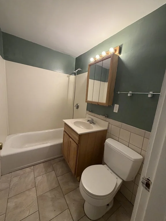 418 Massachusetts Ave, South End