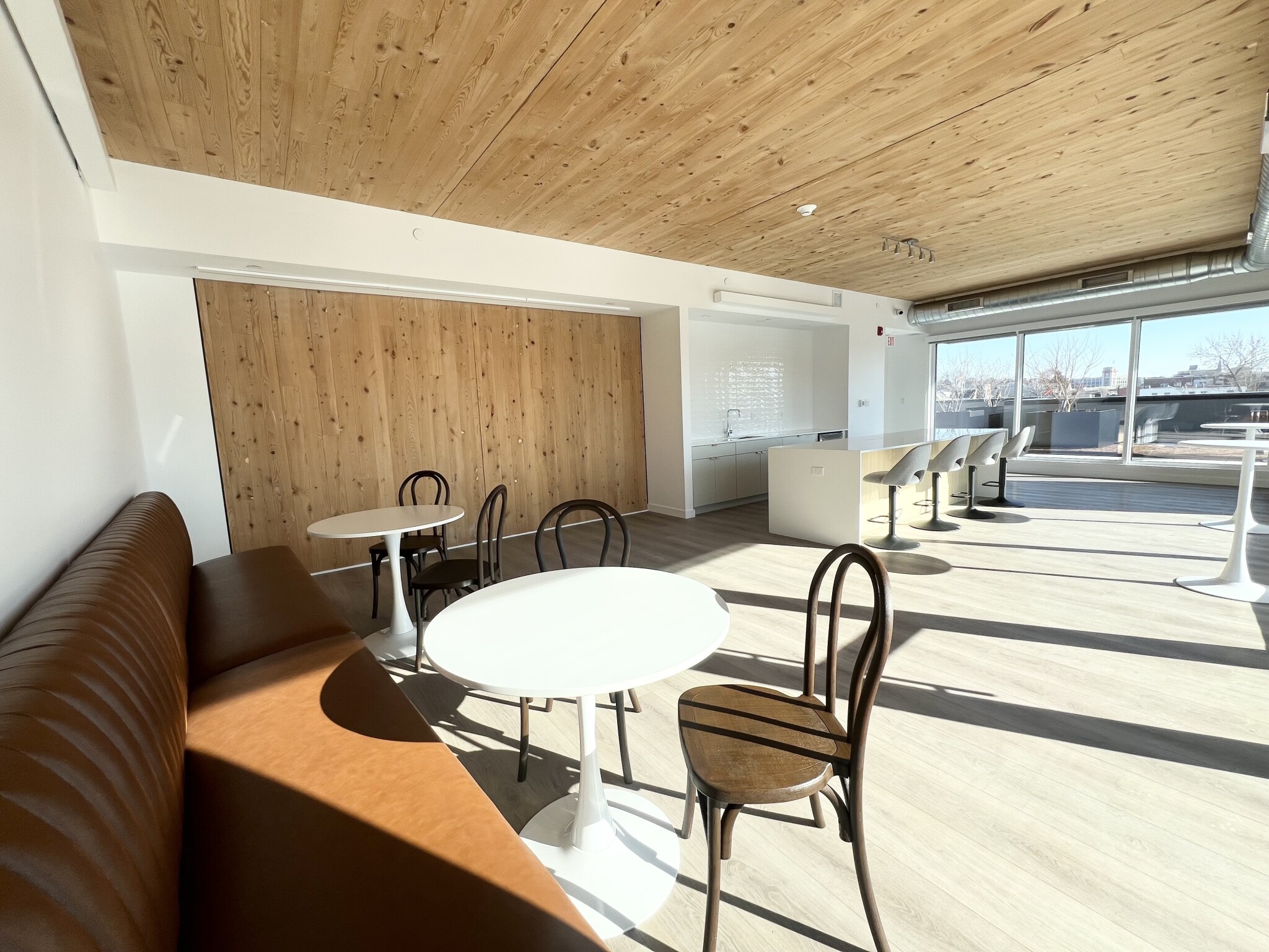 154 Broadway, East Somerville