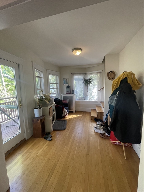 20 Burnham St, Tufts