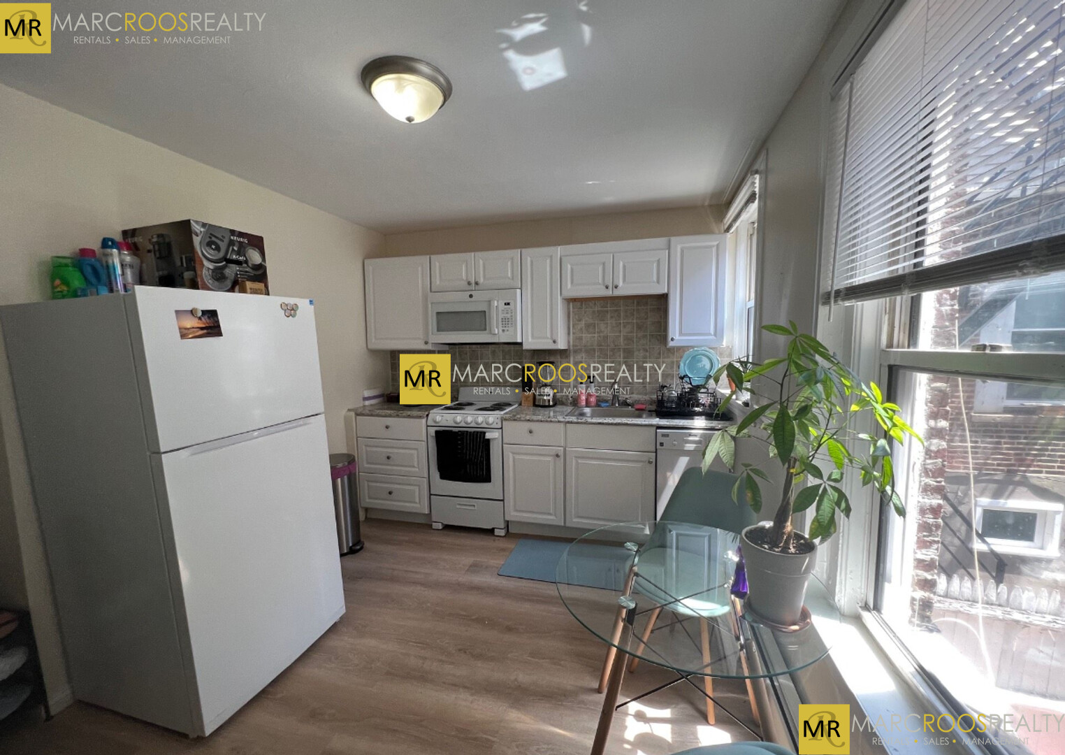 33 Chelsea St, East Boston