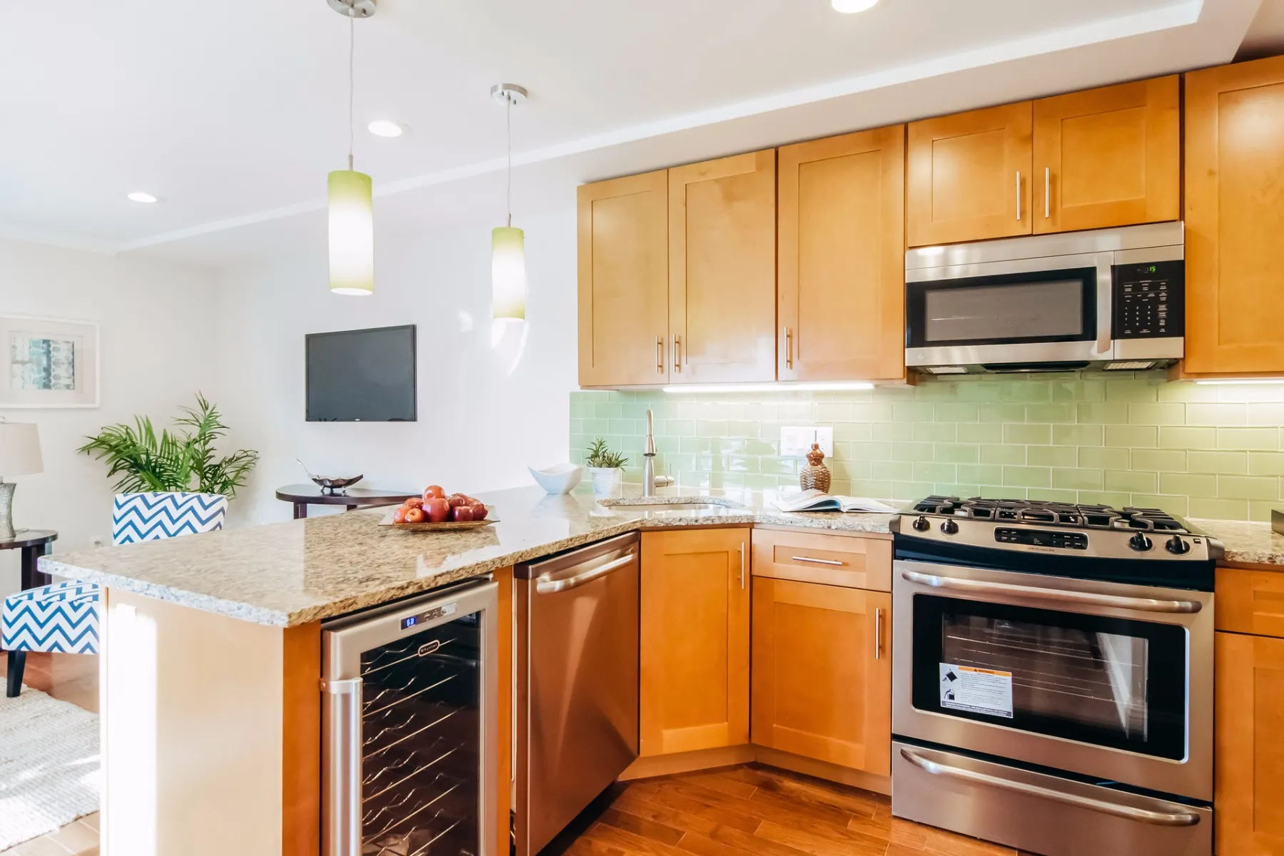 108 Maverick St, East Boston