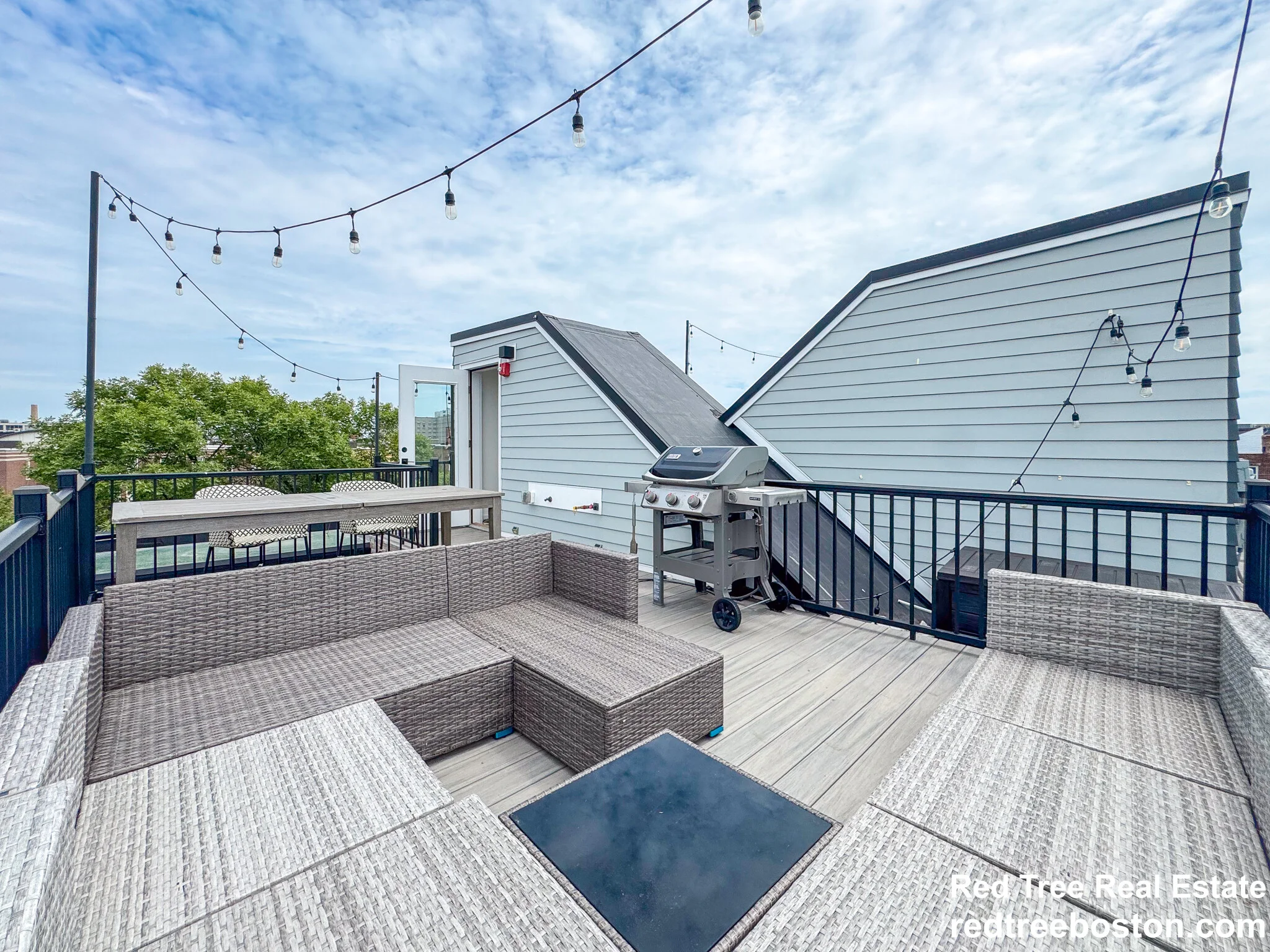 231 Maverick St, East Boston