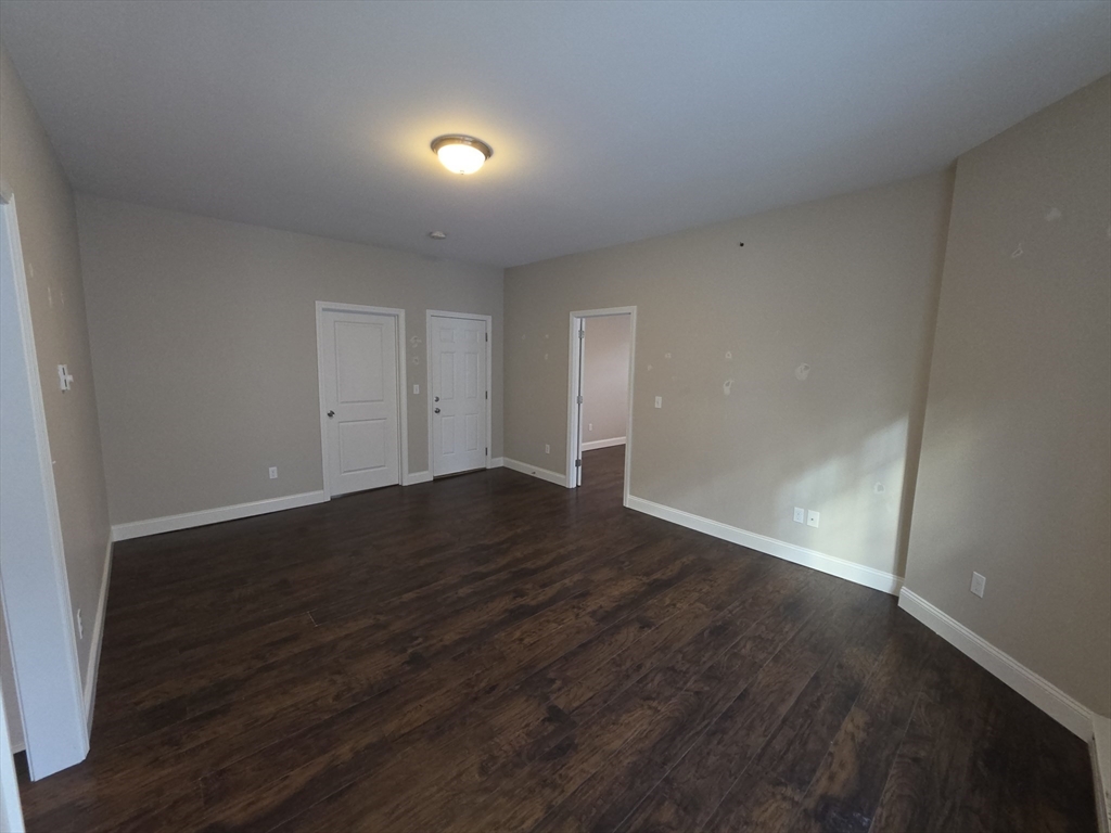 25 Brown Ave, Holyoke