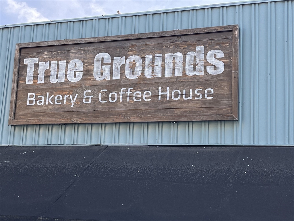 108 Bristol Rd, Medford