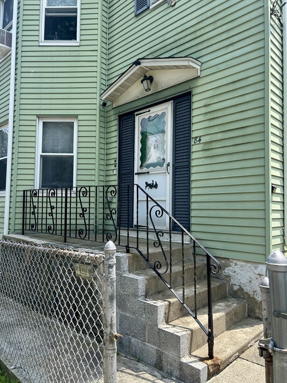 84 Durfee St, New Bedford