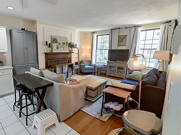 12 Dean Rd, Brookline