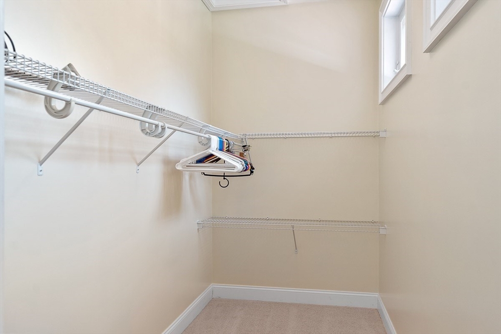 7 Charles Pl, Pepperell