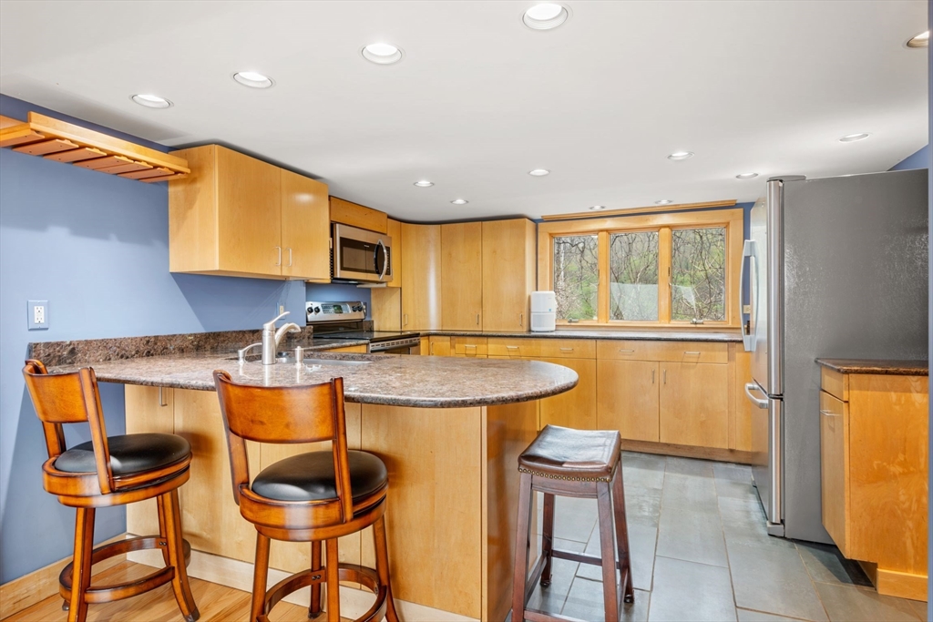 331 Granite St, Folly Cove