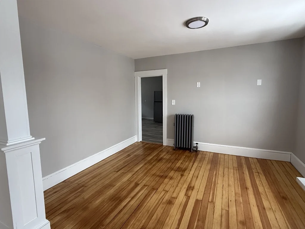 153 Oakland Ave, Methuen