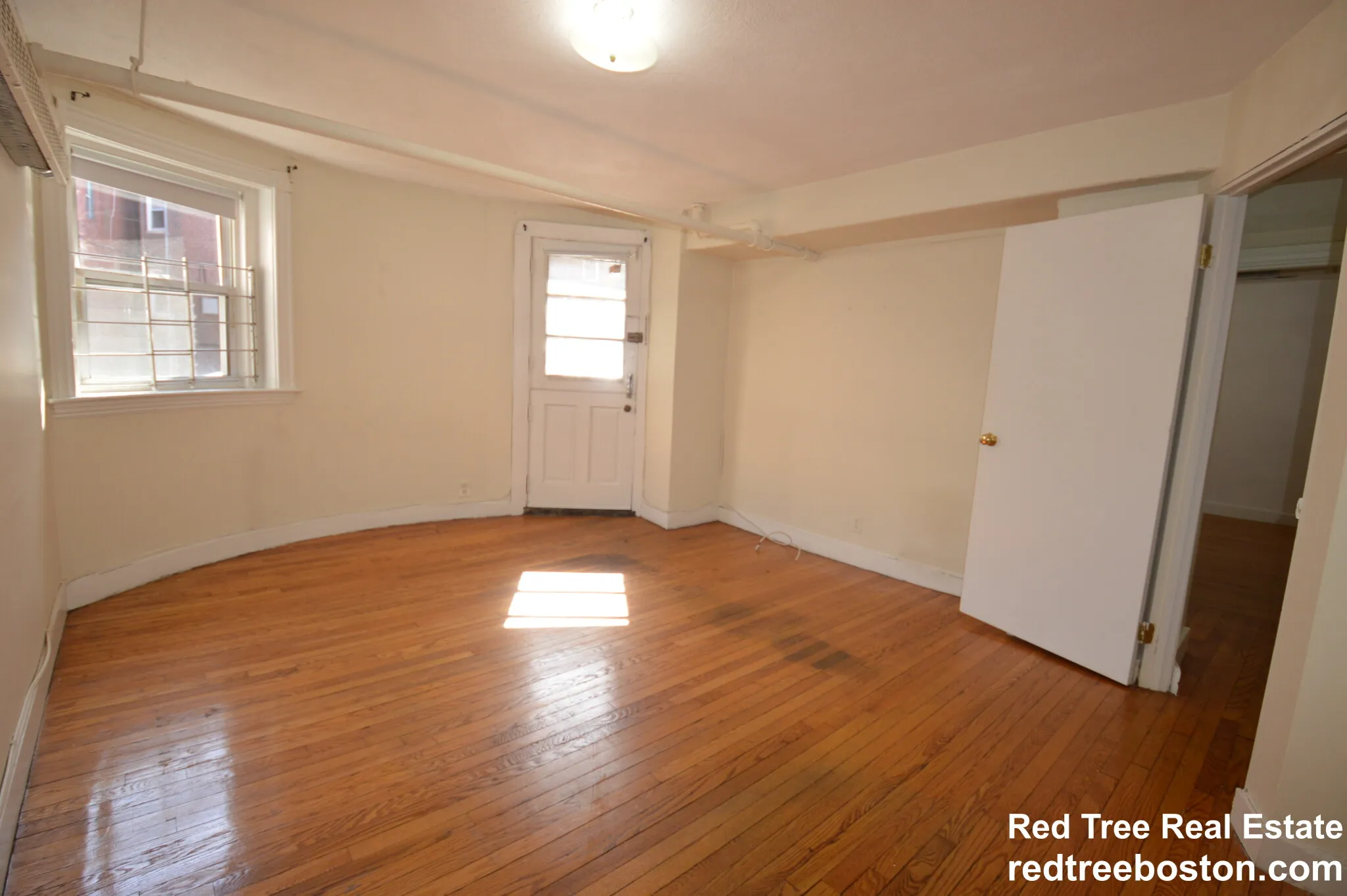 1589 Beacon St, Brookline