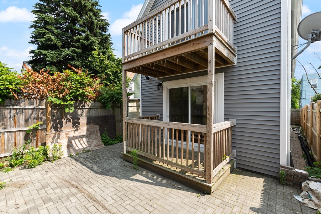 25 Beachland Ave, Revere Beach